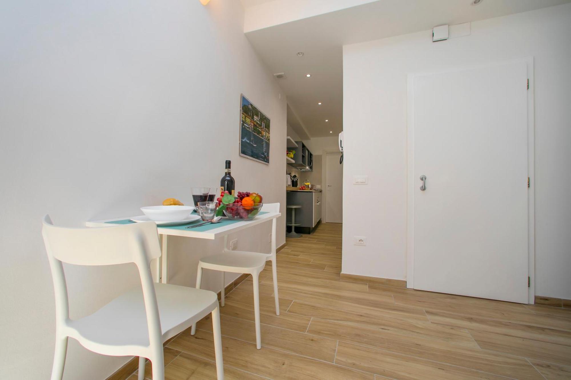Nido Sui Tetti Di Riva Del Garda - Happy Rentals Exteriör bild