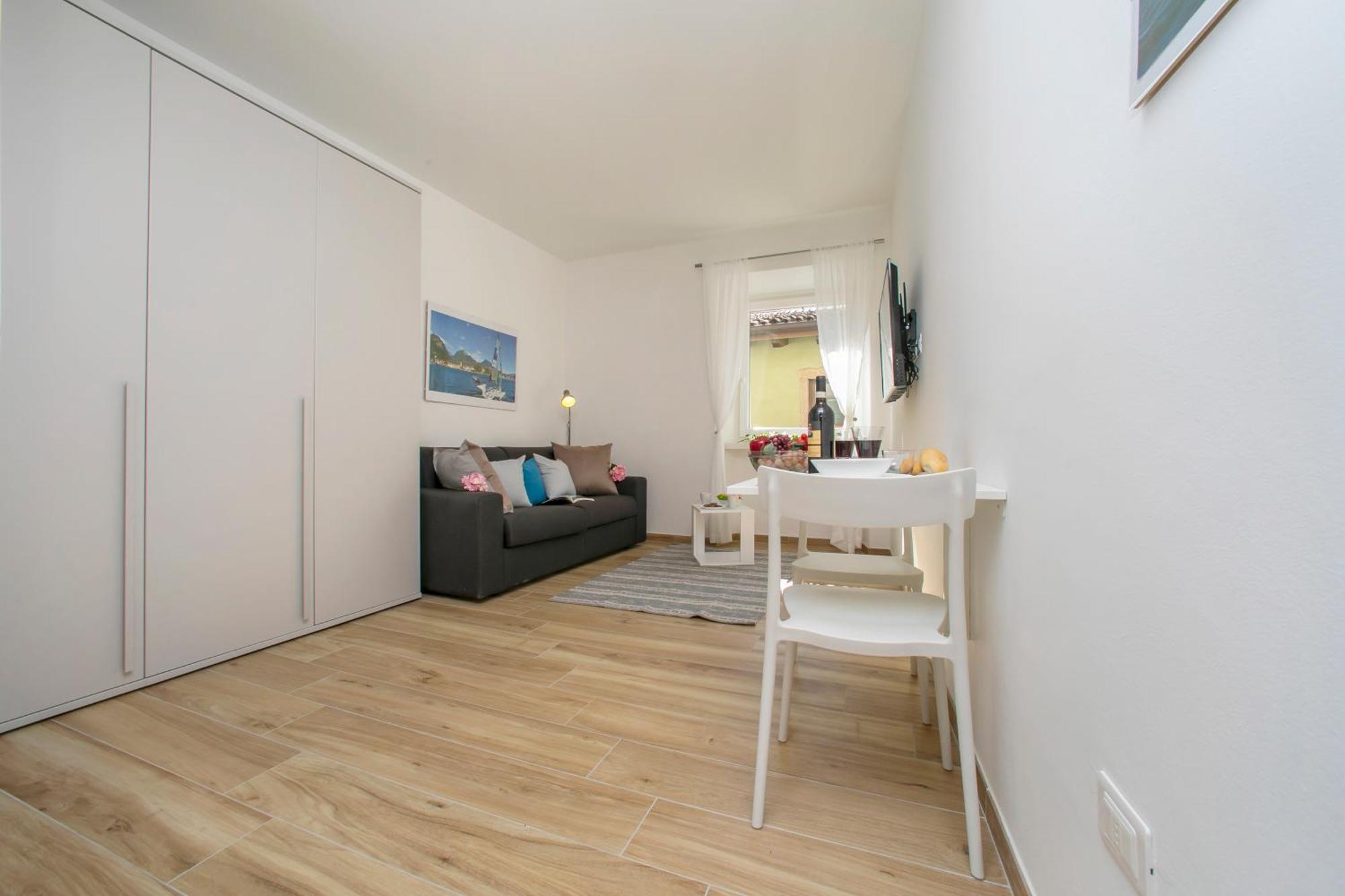 Nido Sui Tetti Di Riva Del Garda - Happy Rentals Exteriör bild