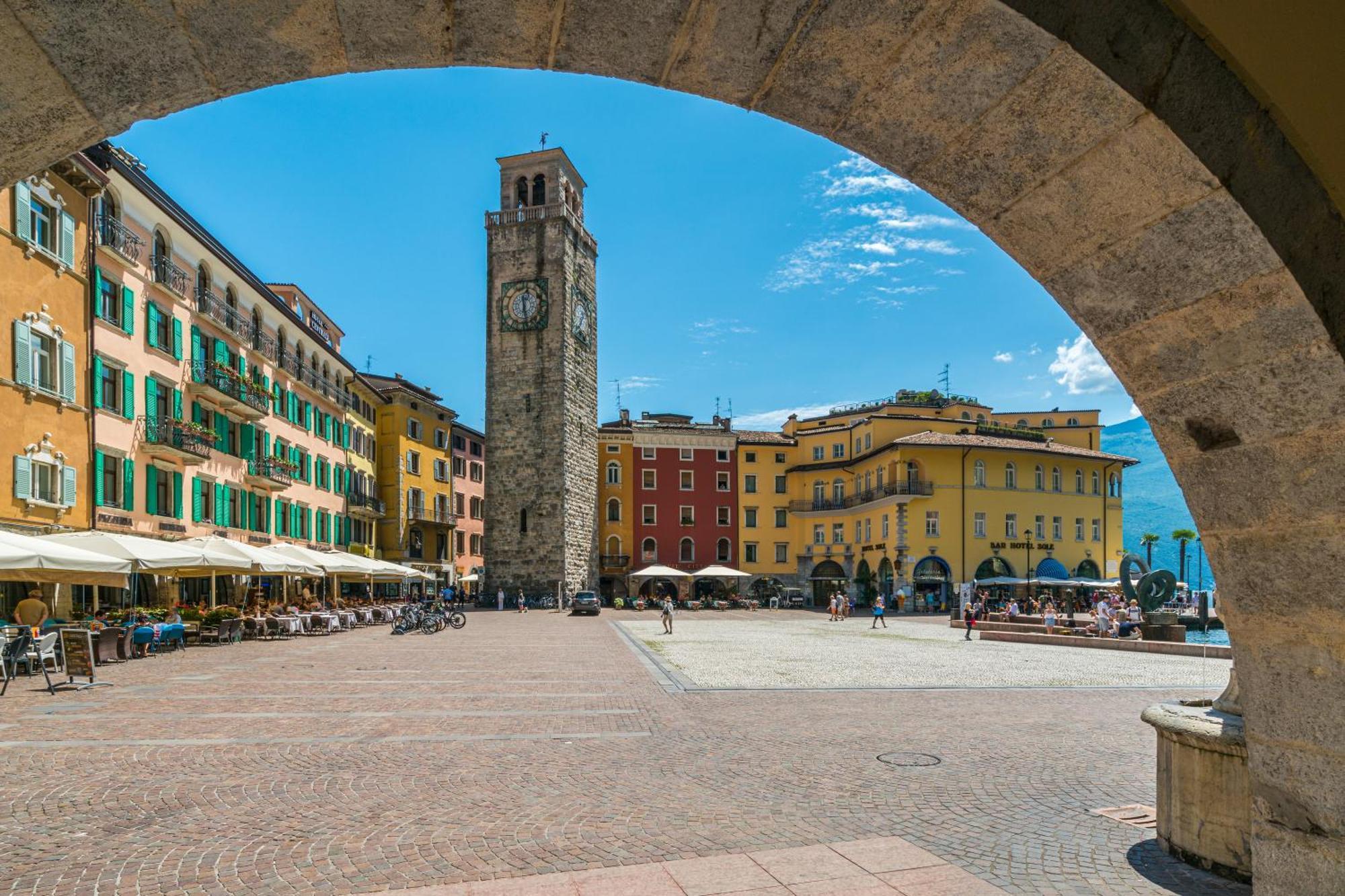 Nido Sui Tetti Di Riva Del Garda - Happy Rentals Exteriör bild