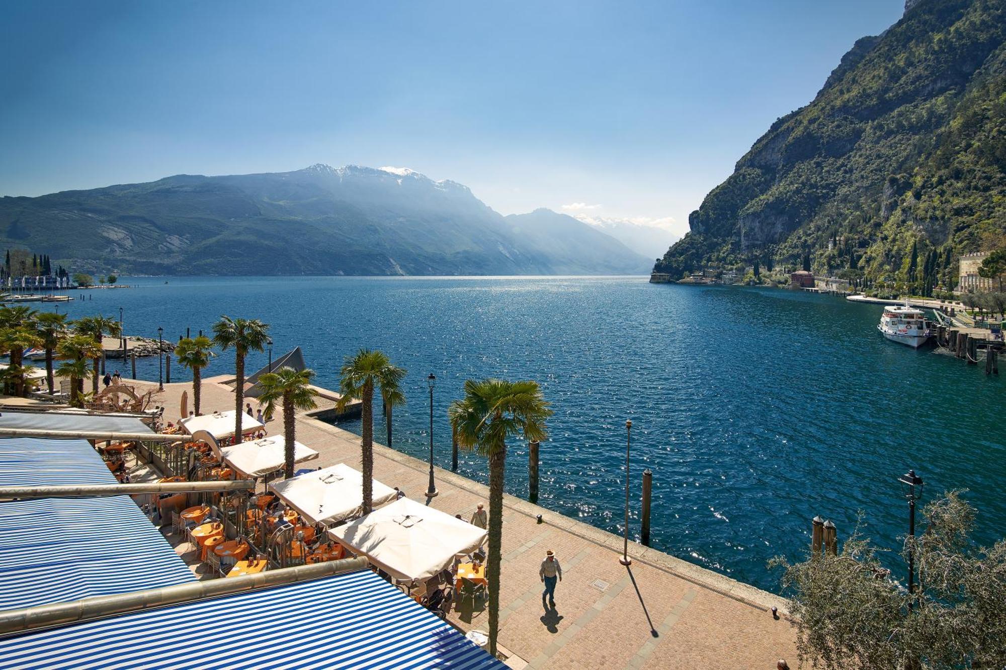 Nido Sui Tetti Di Riva Del Garda - Happy Rentals Exteriör bild